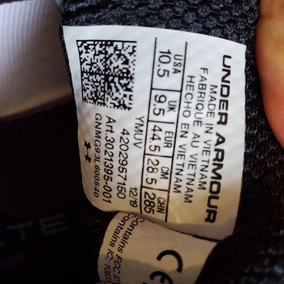 Men's Hover Sneakers - Picture 4 of 8